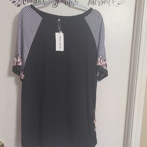 Black Graphic Relaxed Boxy Tee
